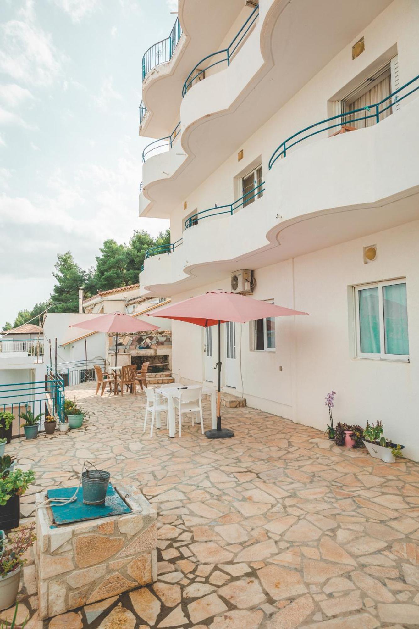 Beachfront Apartment ฮีมาเรอ ภายนอก รูปภาพ