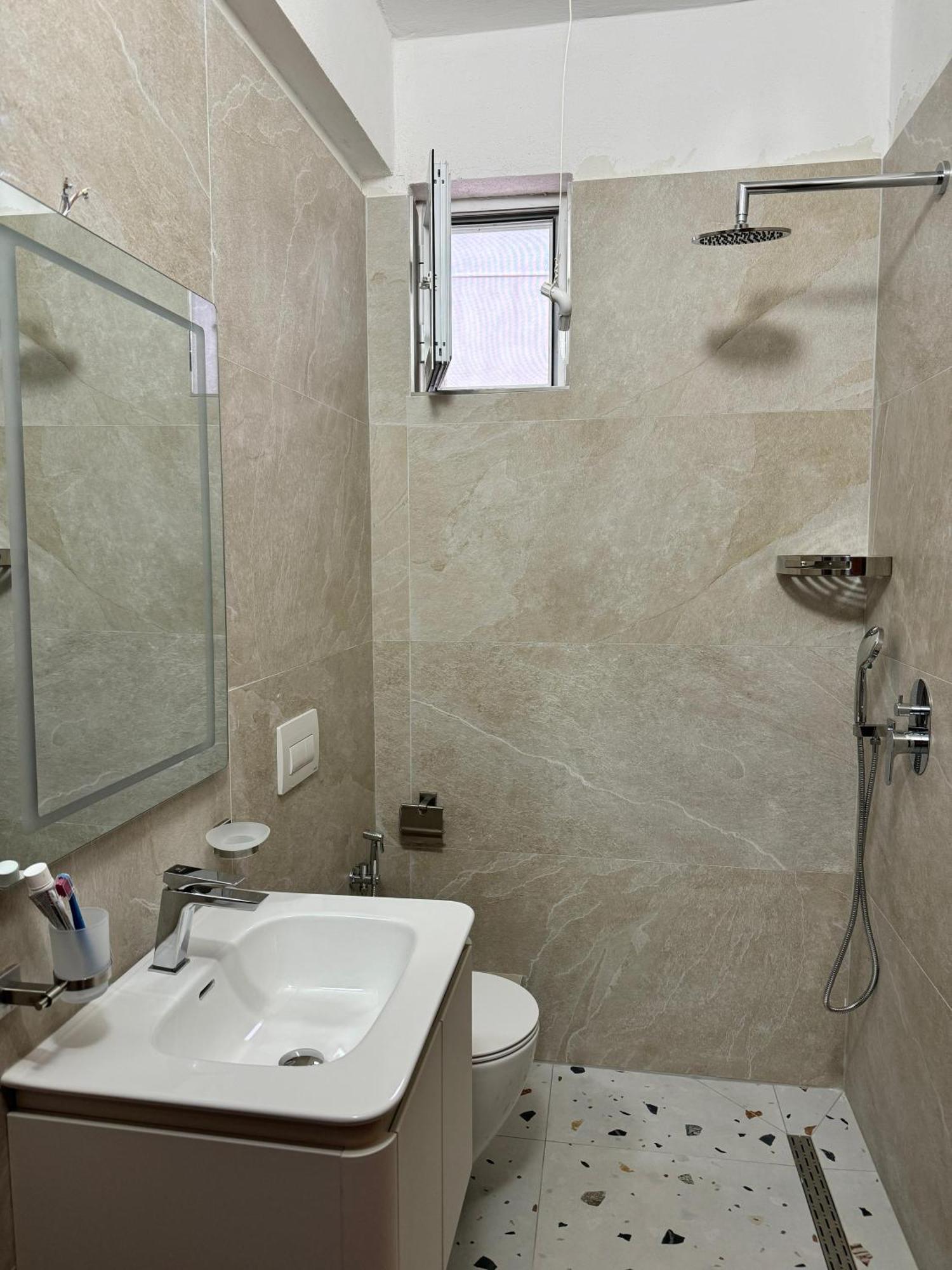 Beachfront Apartment ฮีมาเรอ ภายนอก รูปภาพ