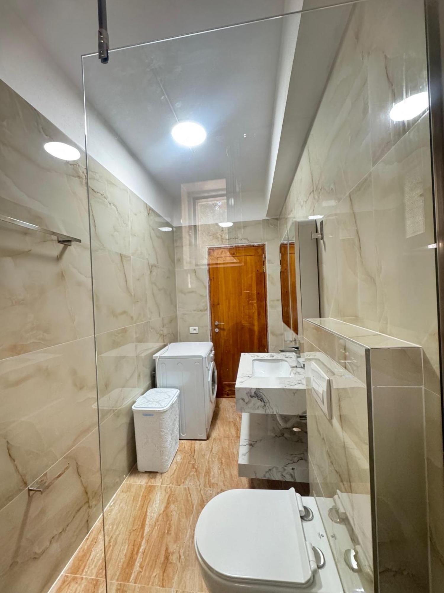 Beachfront Apartment ฮีมาเรอ ภายนอก รูปภาพ