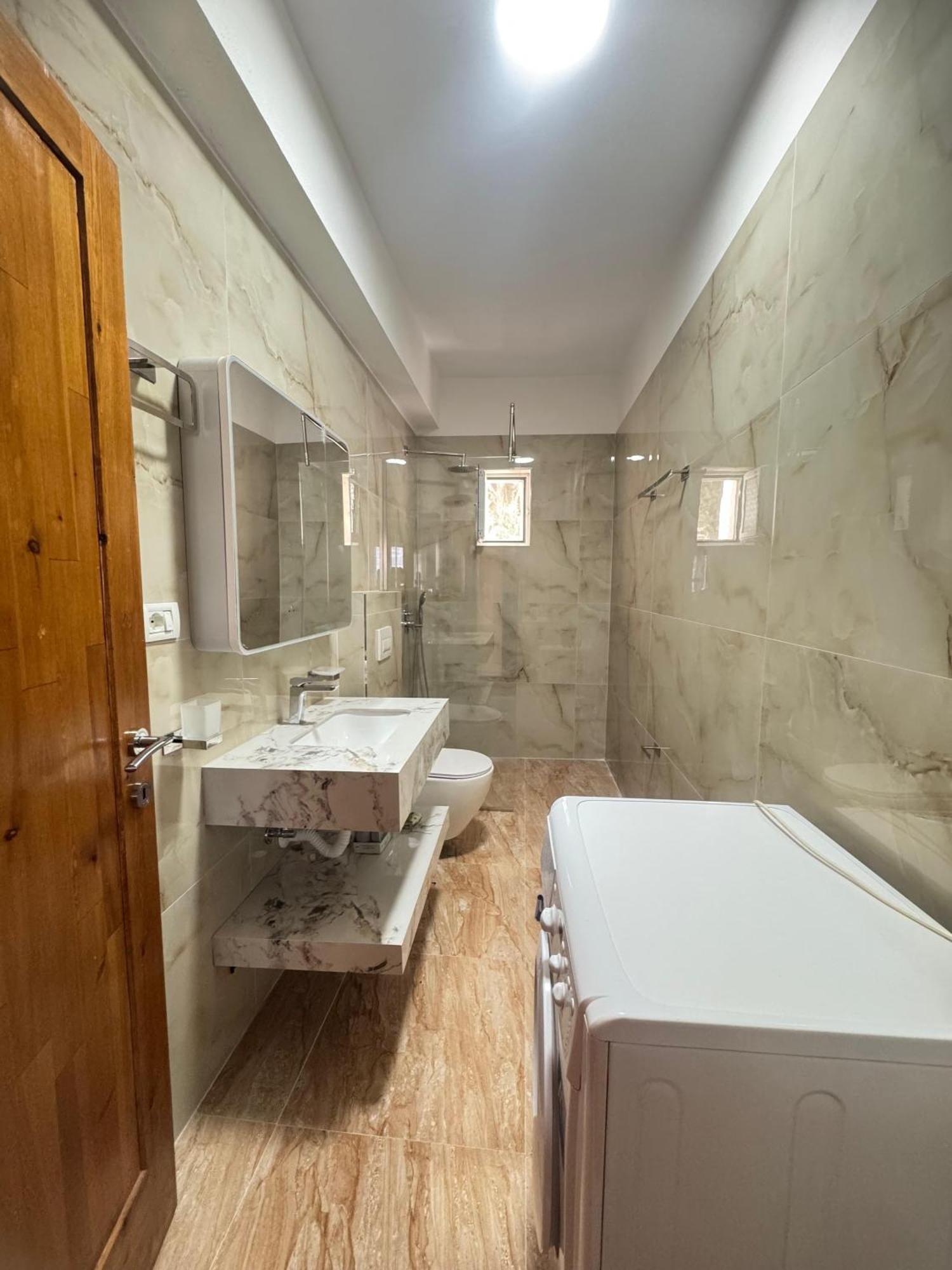 Beachfront Apartment ฮีมาเรอ ภายนอก รูปภาพ
