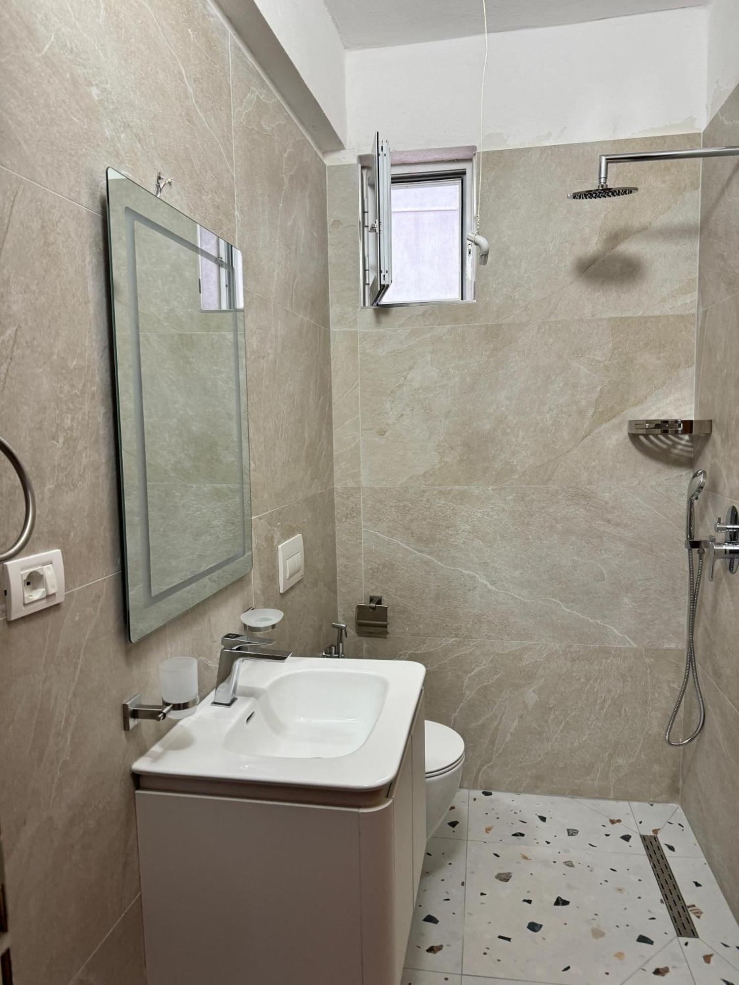 Beachfront Apartment ฮีมาเรอ ภายนอก รูปภาพ