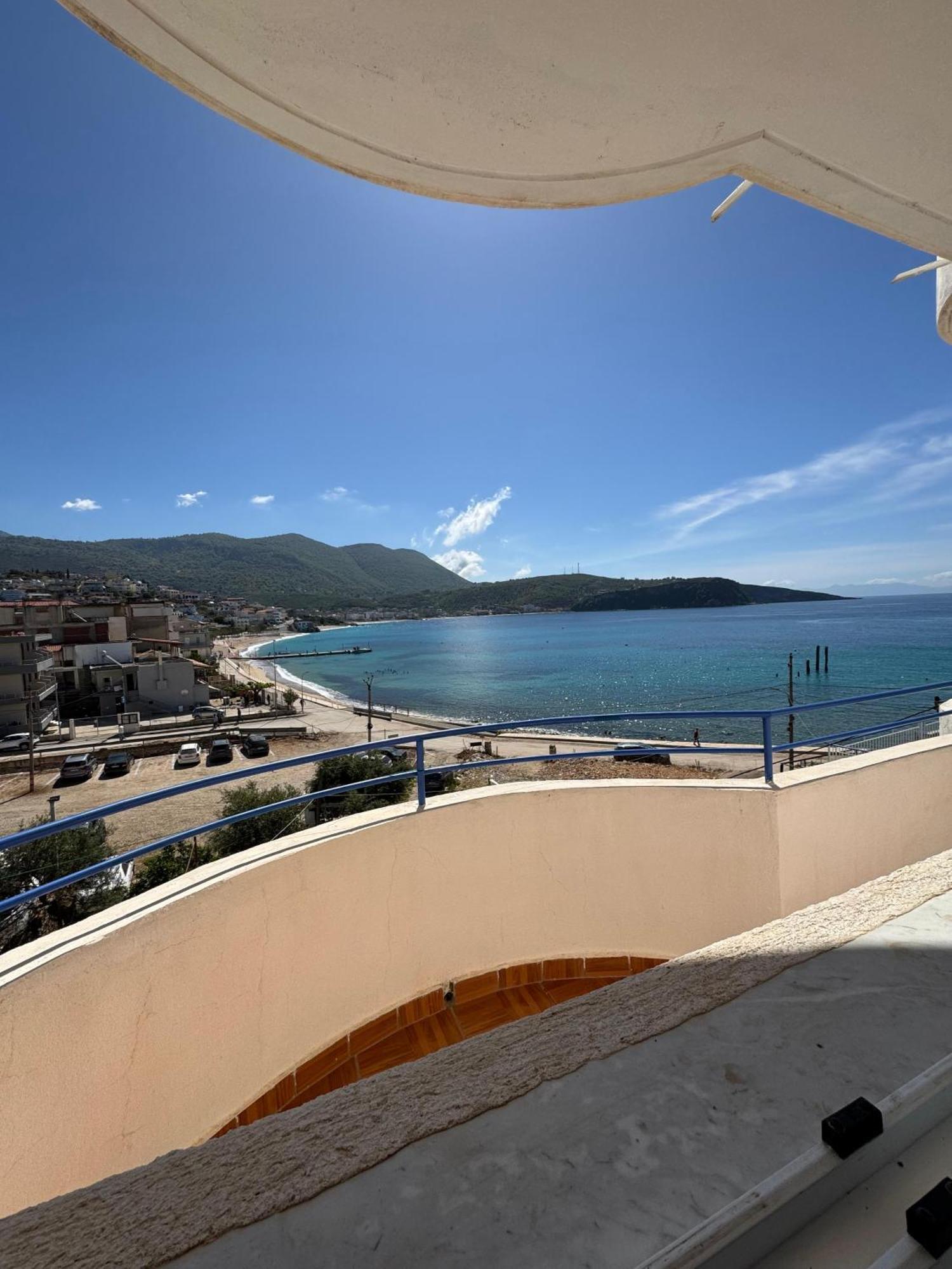 Beachfront Apartment ฮีมาเรอ ภายนอก รูปภาพ