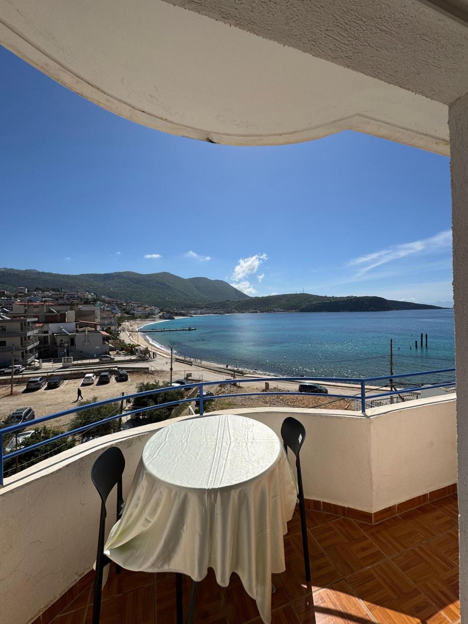Beachfront Apartment ฮีมาเรอ ภายนอก รูปภาพ